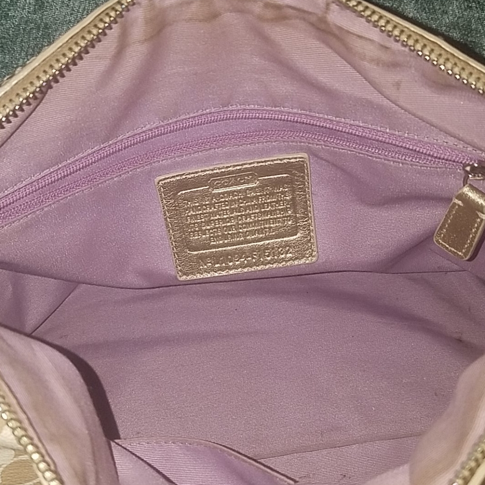🔇 Sale $30 Coach Purse - Picture 8 of 13